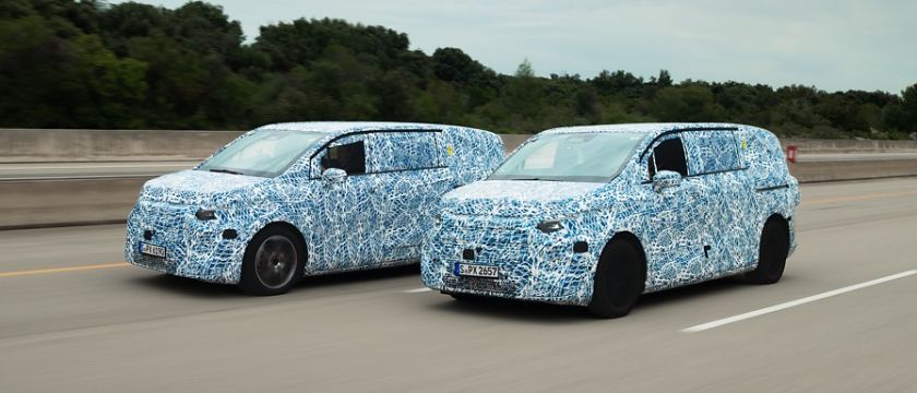 Mercedes-Benz 純電 MPV VLE 進入最終測試！2026 年面世！