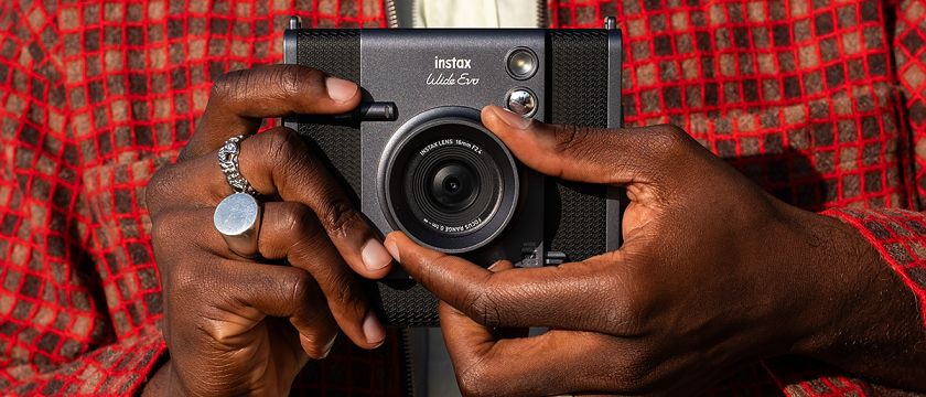 Fujifilm 入選《TIME》年度創新獎！Instax Wide Evo 憑乜突圍？