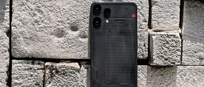 Nothing Phone 3a Lite 評測：平價玩轉 Glyph 燈及 Essential Space