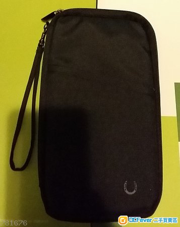 出售 HKJC 香港赛马会 多功能旅行证件套 100