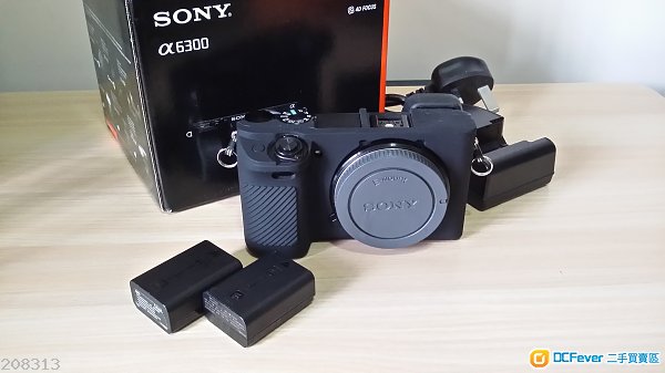 90% New Sony a6300 w box batteries & cove
