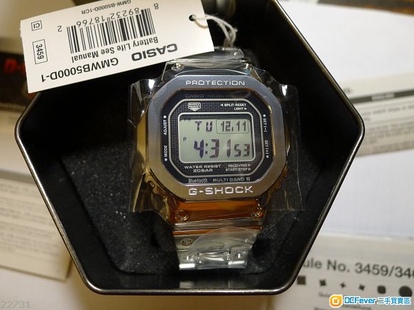 出售全新 casio g shock gmw-b5000d-1 银钢版