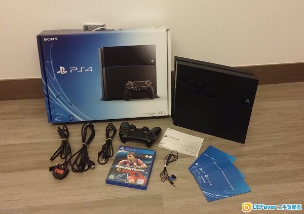 黑色sony ps4 游戏机 全套 游戏碟