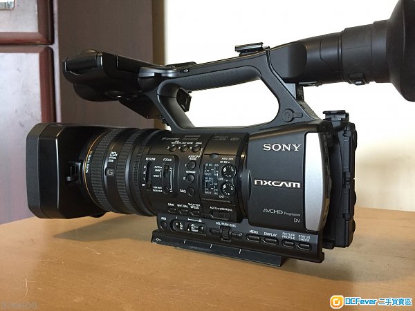 sony hxr-nx3n nxcam professional handheld camcorder