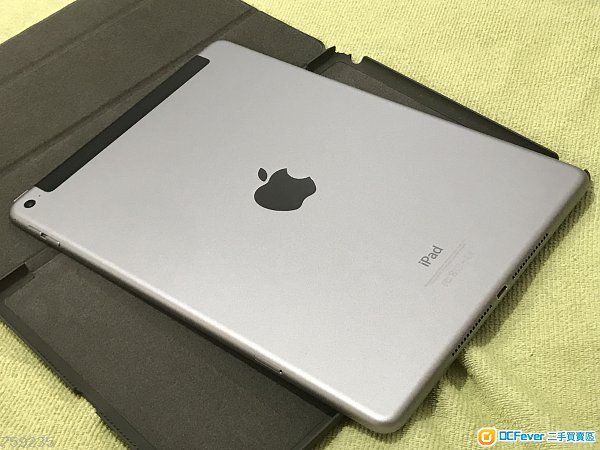 ipad air 2 - 太空灰 wifi   cellular 4g 128gb 连 玻璃mon贴 保养到