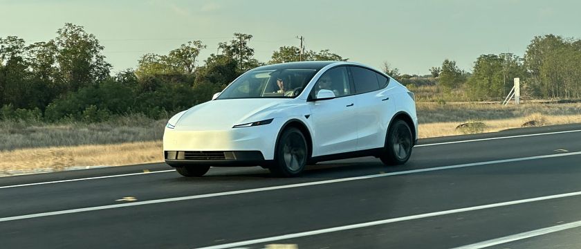 Tesla 平民版 Model Y 測試車曝光，香港「一換一」計劃後售價勢必再創新低？