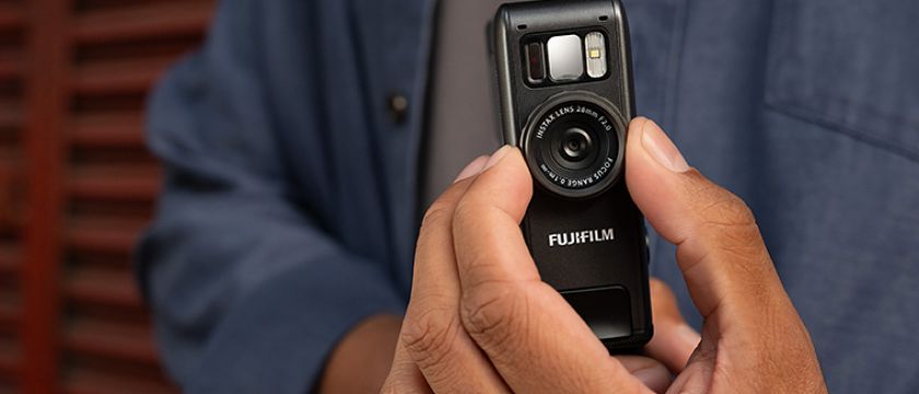 Fujifilm Mini Evo Cinema 登場，直立拍片機即影即有玩盡近百年攝影風格！