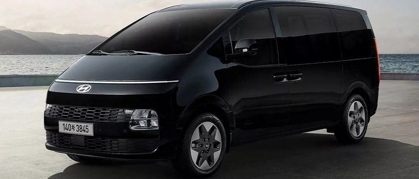 現代 Staria 轉型純電，用 800V 平台續航力 400 公里