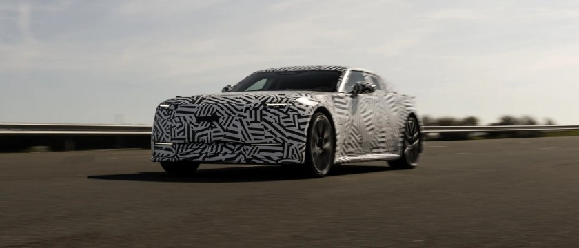 「砍掉重練」再出發！Jaguar Type 01 純電頂級四門 GT 正式定名