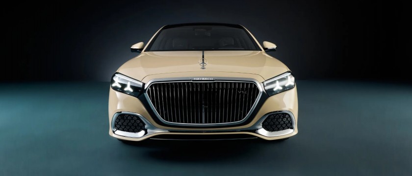 大帝 LeBron James 專屬座 Maybach S 680登場！蒙特雷汽車週展出多款經典名車