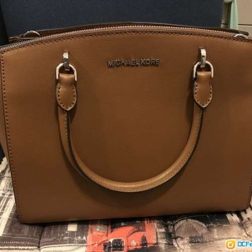 michael kors 792167_1543829481_2_sq.jpg