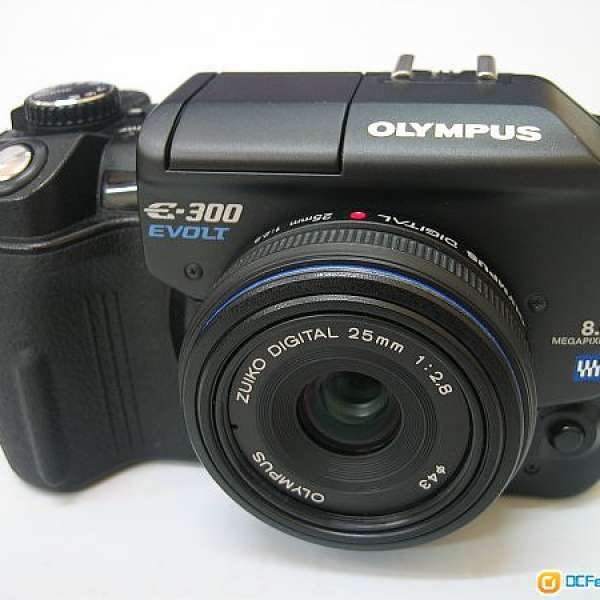 Olympus E300 / E300 with 25mm f2.8 (大4/3) 95 New