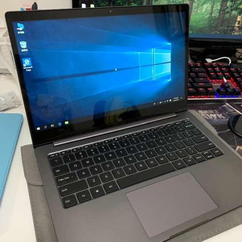 小米笔记本 air 13.3" 深空灰 2018 mibook i5-8250u 8gb 256gb mx150