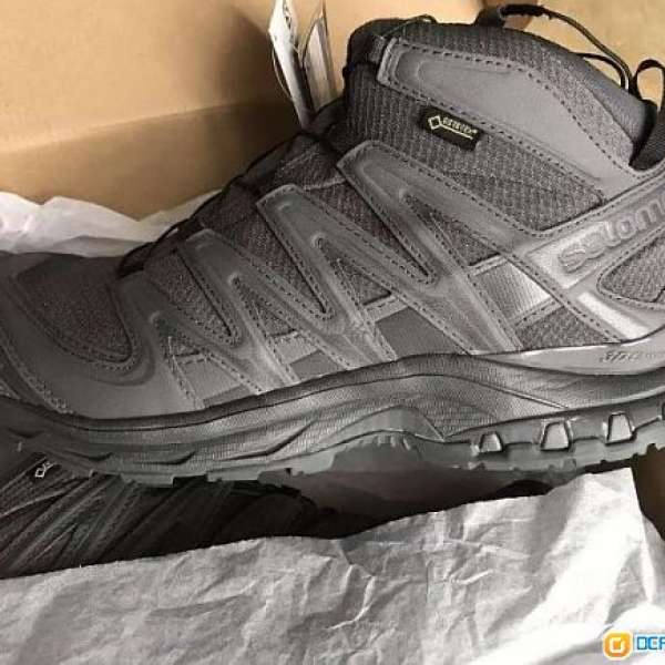 salomon wolf grey