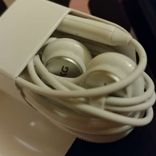 samsung s20 5g akg 白色现货20盒 全新原装配件连机盒 每盒$210