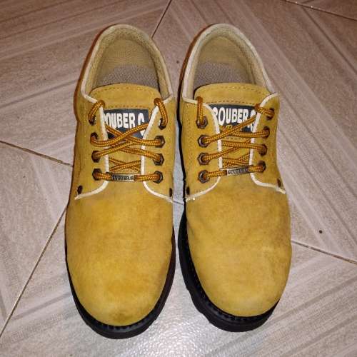 全新 COUBER.G Boot Shoes 全新 COUBER.G Boot Shoes