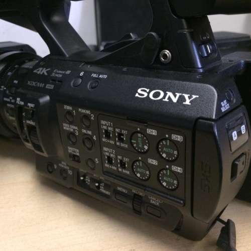 sony pxw-z280 4k 3-cmos 1/2" sensor xdcam camcorder
