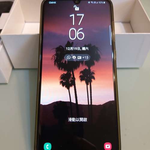 出售香港行货三星samsung a70 8gb 128gb 三卡 85% new 已过保养期.