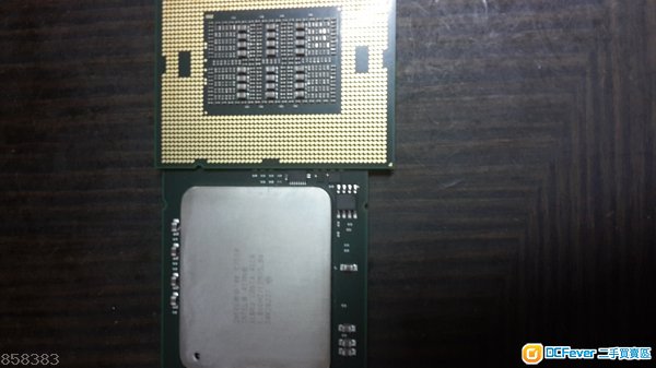 2粒Intel Xeon E7530 Server processor 6核心12線程(1.86GHz 12M Cache LGA1567)