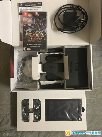 出售 95%新 香港行货 Nintendo Switch 连 MHX