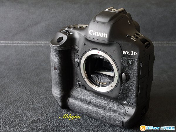 近全新Canon1DX2 mark II 行貨138快門送萬元配件,另售 EF300mm f2.8 IS L II 可換1DX/5D4/D5