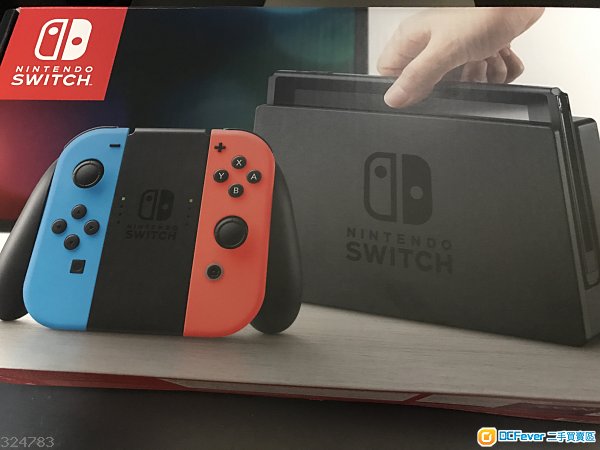 95%新任天堂Nintendo Switch日版红蓝色 连孖