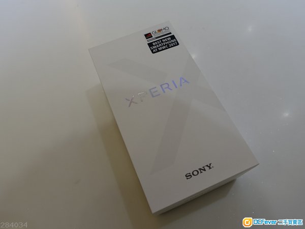 出售全新Sony Xperia xz premium 未開封連單2年保養fast trade 銀色 