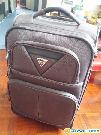 英国 Antler 20寸 拉炼 行李喼 行李箱 手提上机