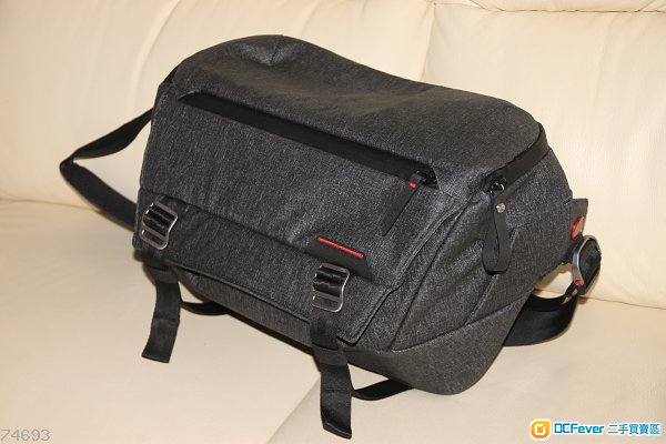 PEAK DESIGN EVERYDAY SLING 10L