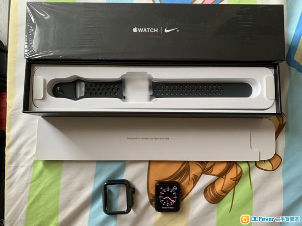 99%新Apple Watch WATCH SERIES 3 LTE NIKE 42MM (行貨有APPLE CARE保,請詳看內容)