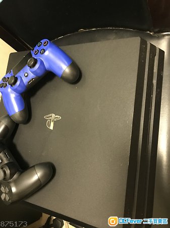 ps4 pro 1tb 連2個手制