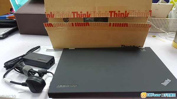 (接近全新,手快有)lenovo Thinkpad t430 14寸商務機 i5 1600超高清大mon