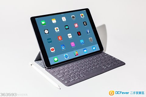 iPad Pro 10.5" 256GB WIFI Grey 連 Apple Smart keyboard