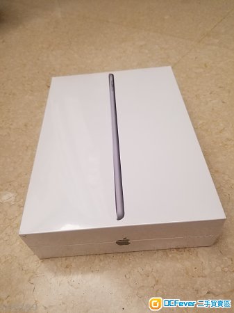 出售全新原封 iPad 6代 128GB Wi-Fi 太空灰色
