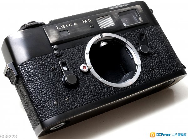 Leica M5 高性能M系全機械旁軸機皇,自然舊黑漆,皮革完好,TTL測光準確,黃斑光亮易對焦,操作零暇疵