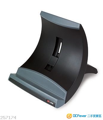 3M™ 直立式手提電腦平台 LX550