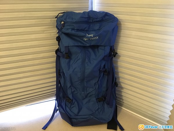 over 90% new Arcteryx Altra 35 backpack