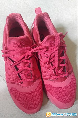 Asics Gel 全紅跑鞋