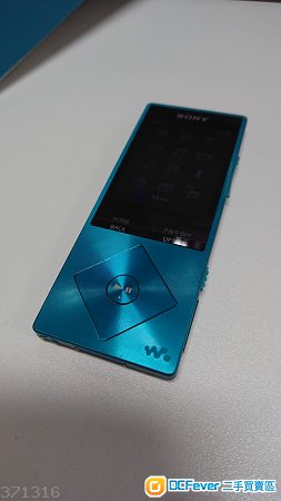 Sony Walkman A17 64GB 90% new (not A35 A45 ZX1 ZX2 A55 ZX100 ZX300)