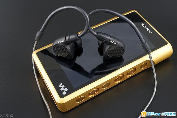 99.9% new Sony IER-M9 耳機