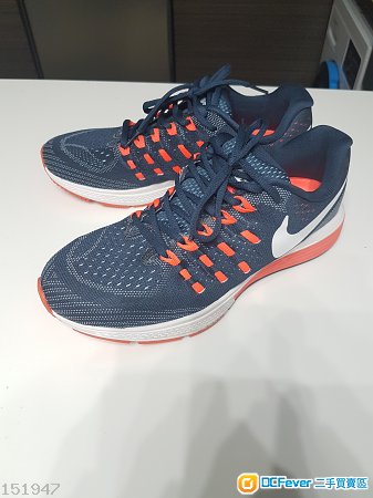 Nike Air Zoom Vomero 11 size 42