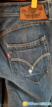Levi's 90%新牛仔褲32/33英寸