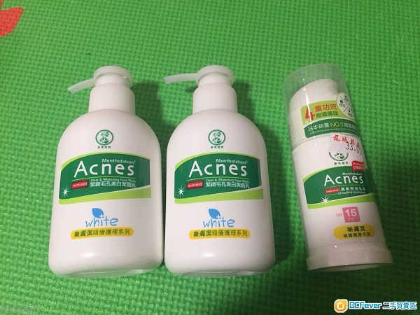 (全新)Acnes 紧致毛孔美白洁面乳X2, 清爽控油