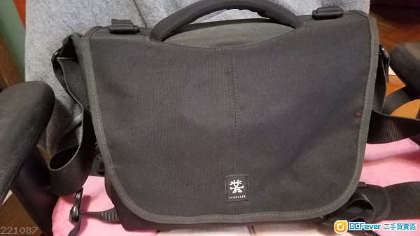 澳洲 Crumpler 6 million dollar (not peakdesign,lowepro,kata, manfrotto)