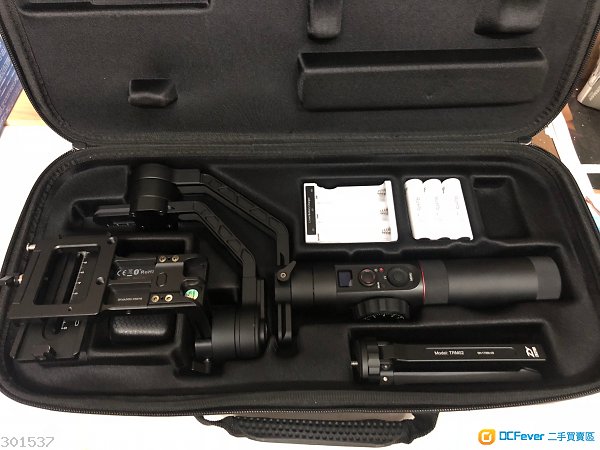 90% NEW 智雲 Zhiyun Crane 2 雲鶴第二代單反三軸穩定器