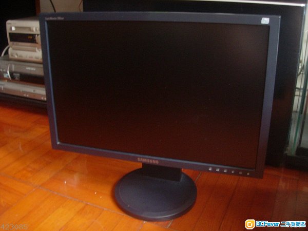 Samsung 20寸 16:9 Lcd Mon ( 可接 DVI )