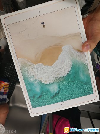 iPad Pro 10.5 64G wifi 太空灰行货有保至2018