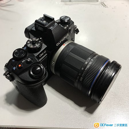 Olympus E-M1 機身 , 兩電三叉