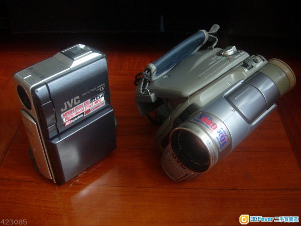 JVC 數碼 dv 攝錄機 ( 兩部 )
