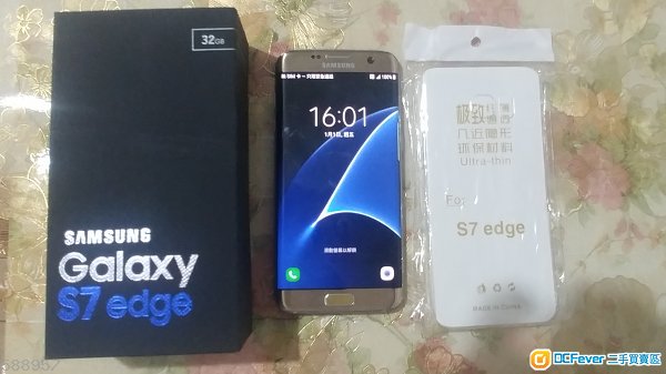 出售行貨99% 金色 samsung s7 edge 32gb g9350 雙卡。全套有盒齊配件。送套。